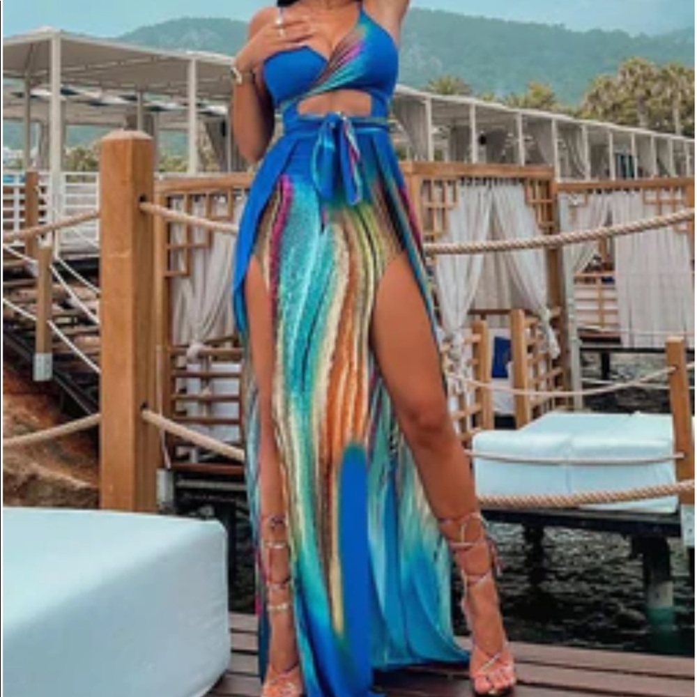 Beautiful cross front bodysuit dress. Sz Small. Worn once.